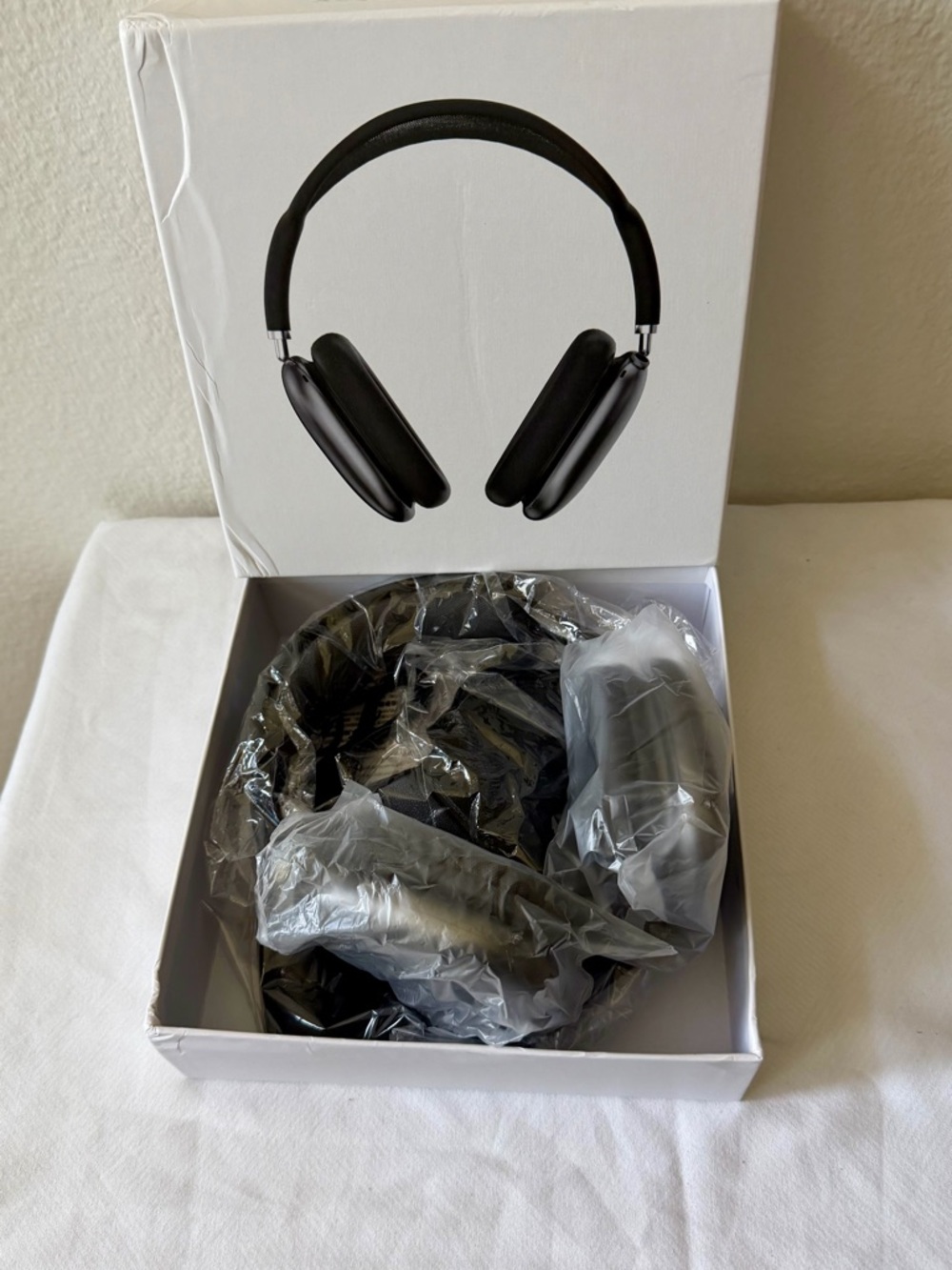 Wireless Over-Ear Headphones - Black Comfort Design